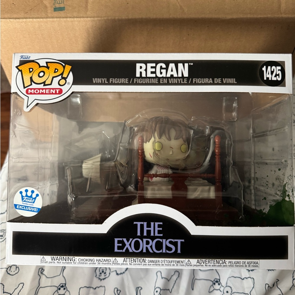 Exorcist on bed Funko Pop! large pop. Exclusive.NIB lighting don’t show justice